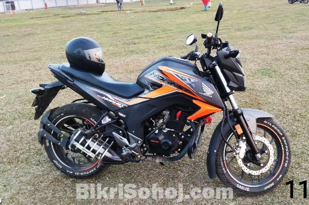 Honda Hornet 160R CBS